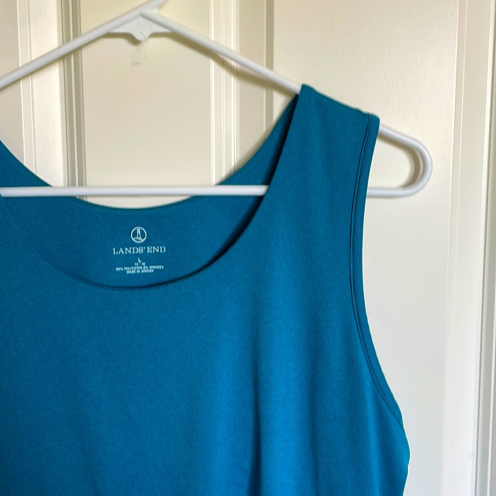 Lands' End Teal Tank Top with Built-In Shelf Bra – Women’s Large